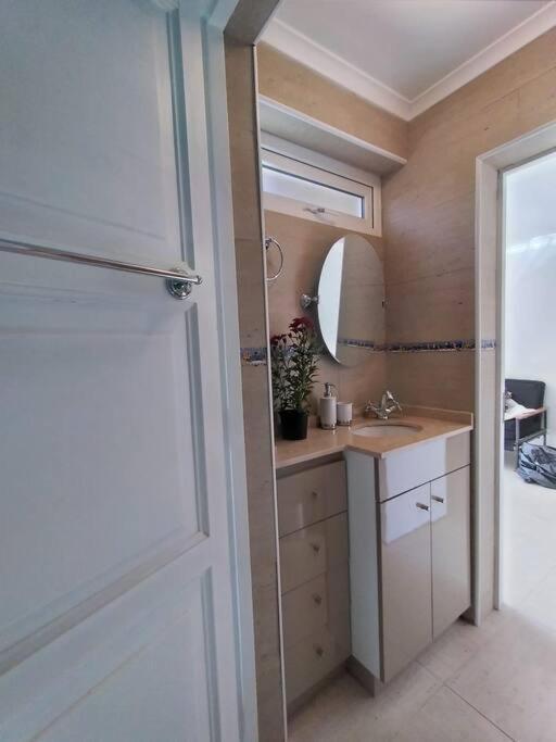 Y Cómodo Departamento A Minutos Del Centro Apartamento *